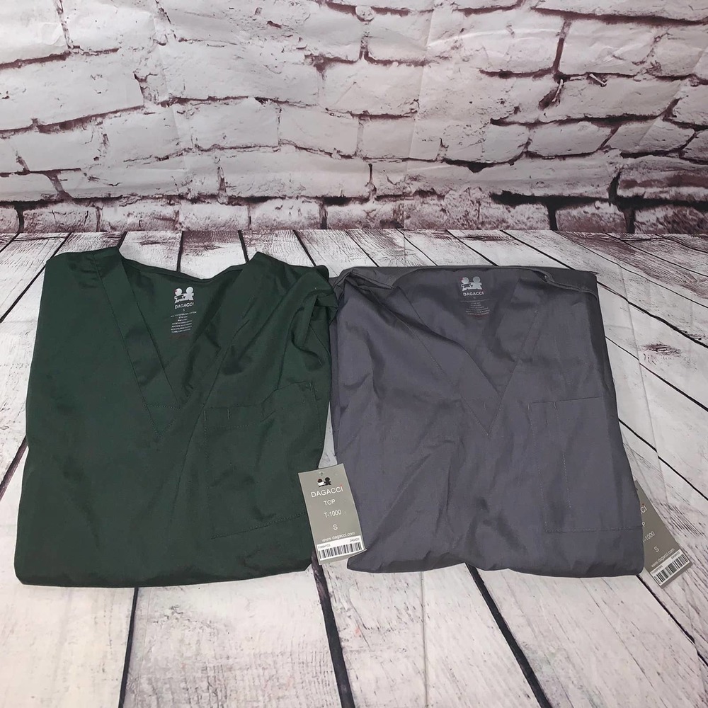 Dagacci women’s scrub tops - set of 2 (size small)